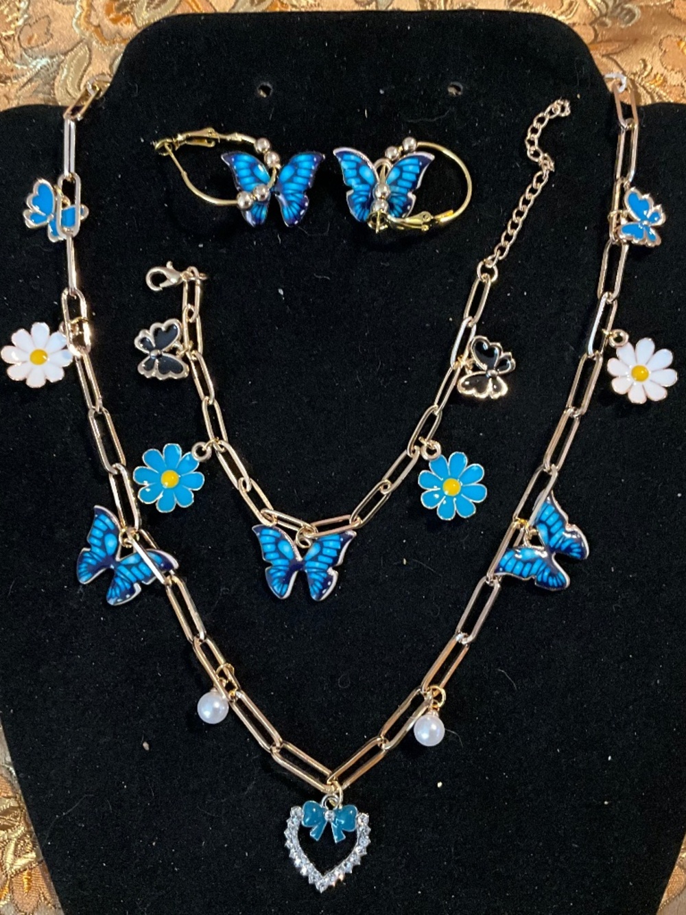 Parky’s Place Blue Butterfly Daisy Necklace Bracelet Earrings Set